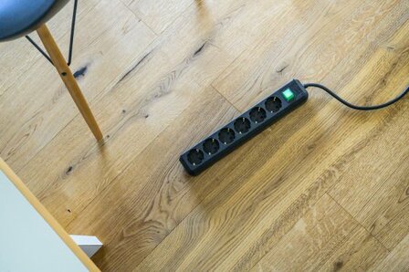 avec interrupteur 6 prises noir 1,5 m H05VV-F 3G1,5