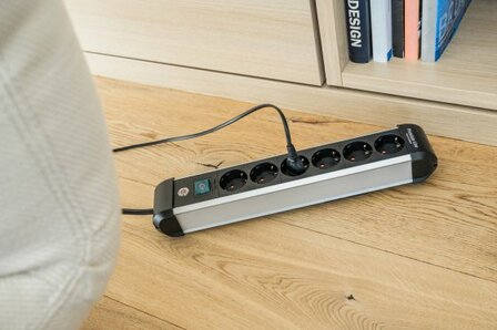 Prolongateurs multiprise avec Interrupteur 6 prises 3m H05VV-F 3G1,5
