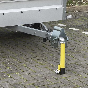 Borne de stationnement pour remorque ou caravane