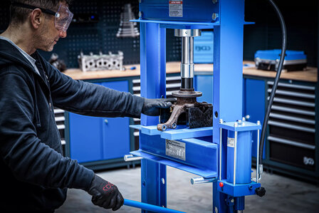 Presse d'atelier 20 t