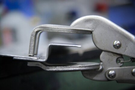 Jeu de pinces etau (carrosserie) 16 pieces