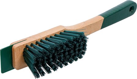 Brosse pour tondeuse a gazon avec grattoir