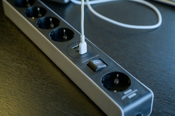 Prolongateurs multiprise avec USB C Power Delivery 5 prises gris noir