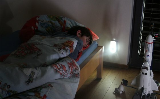 Lampe de securite a detecteur LED SSL 40 A avec detecteur de mouvement infrarouge 50lm+40lm