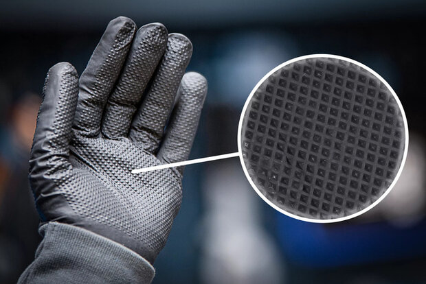 Boite de gants jetables nitrile avec adherence supplementaire taille XL 100 pcs