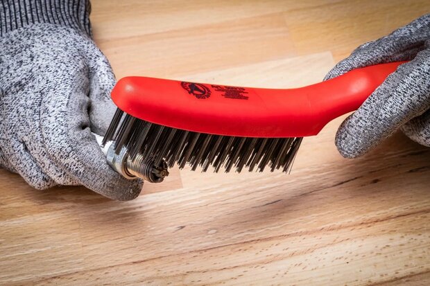 Brosse a main avec manche fil d'acier 4 rangees 260 mm