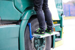 Marchepied de pneu reglable pour camions