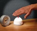 Veilleuse LED a batteries avec detecteur de mouvements et bouton-poussoir NLB 02 BS 2 LED 60lm 3 x AA (fournies)