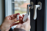 Contact de porte et fenetre Zigbee TFK CZ 01