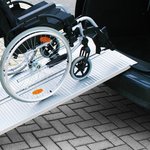 Rampe de chargement alu pliable pour fauteuil roulant 122x73cm 270kg