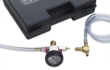 Remplisseur sous vide pour systeme de refroidissement avec raccord rapide
