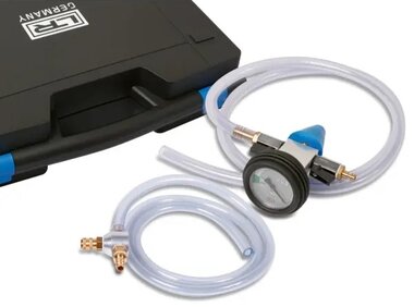 Remplisseur sous vide pour systeme de refroidissement avec cone en caoutchouc